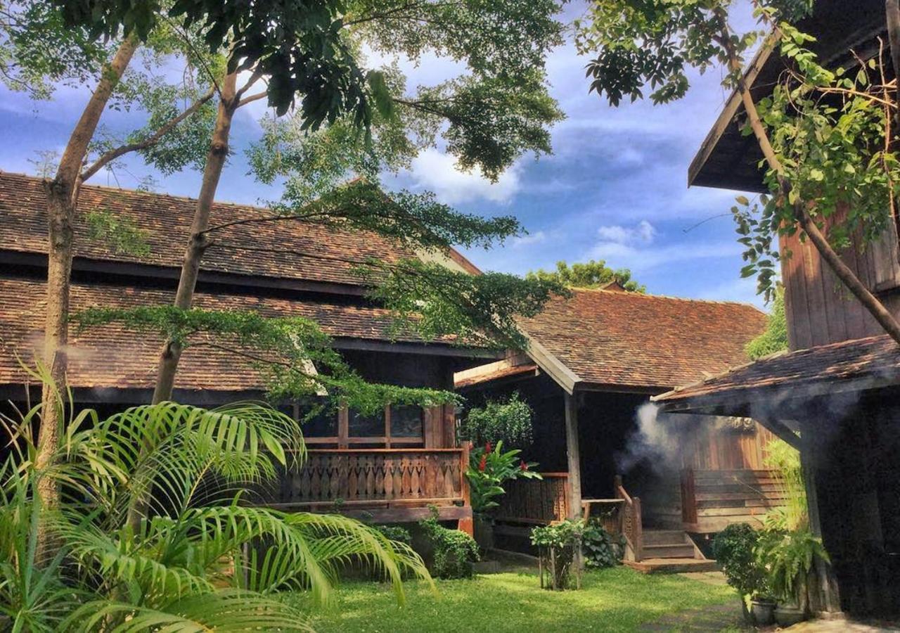 Bed and Breakfast Tanita House à Chiang Mai Extérieur photo